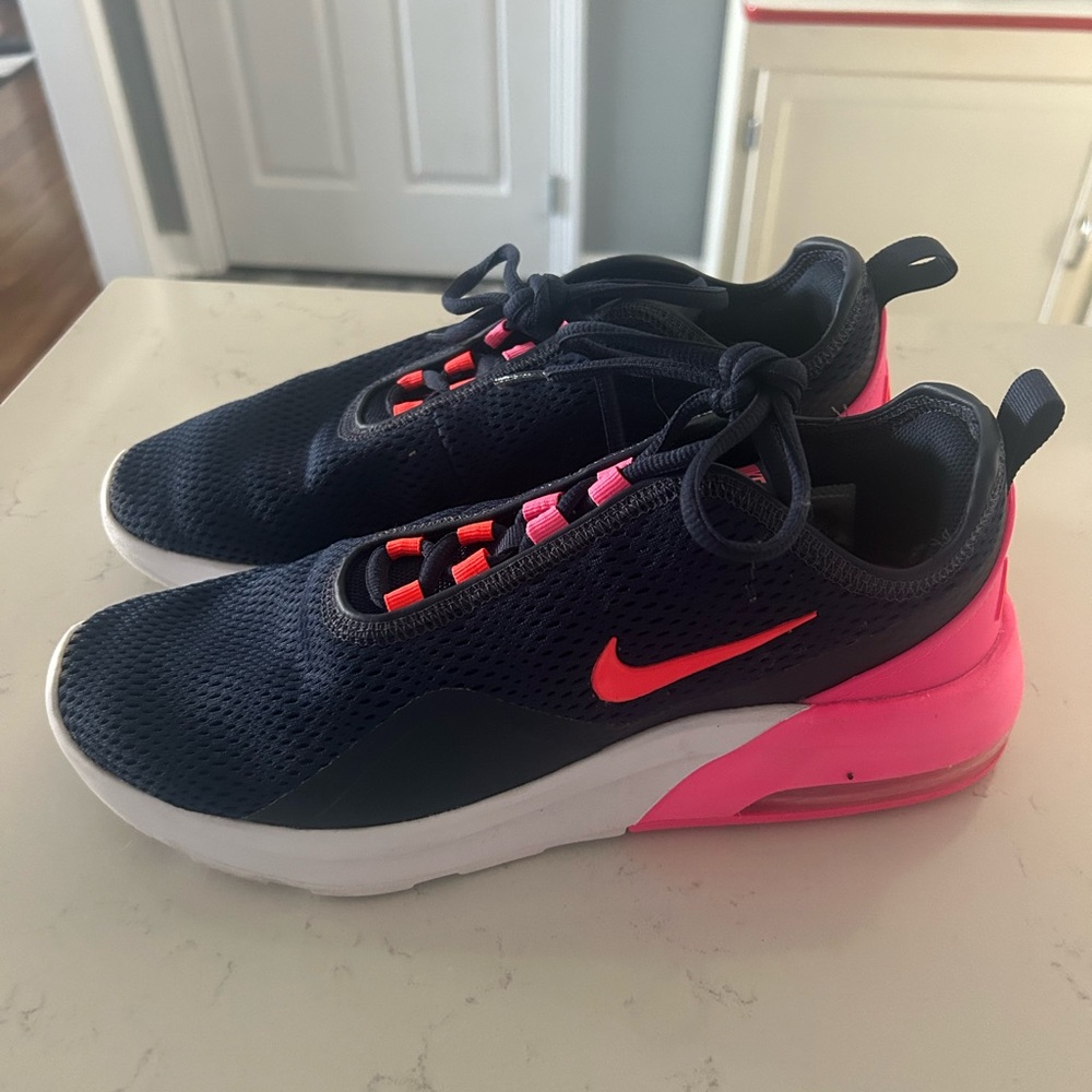 Nike Air Max Thea Trainers